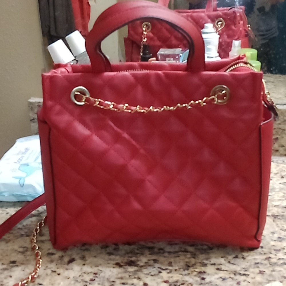 Red 👛
